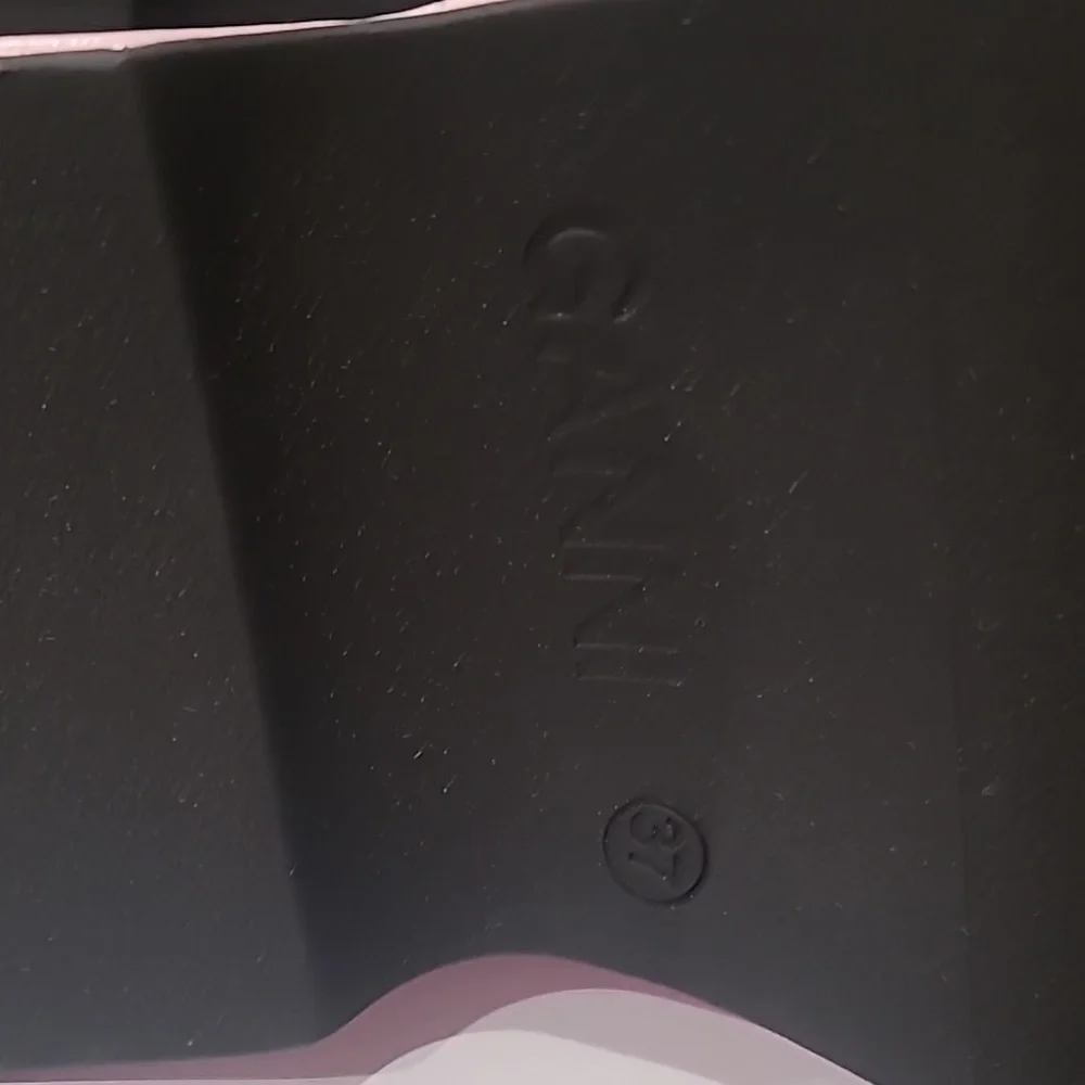 New in box Ganni pink slides - Picture 5 of 5